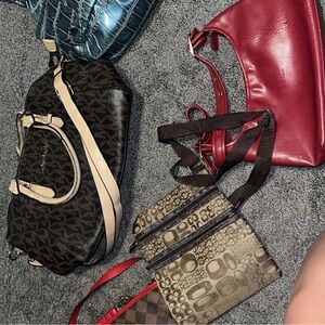 purses and handbags